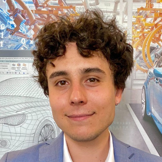 Elias Orphelin (France) Head of Marketing Siemens Class of 2021 - Master in Management ESCP Business School