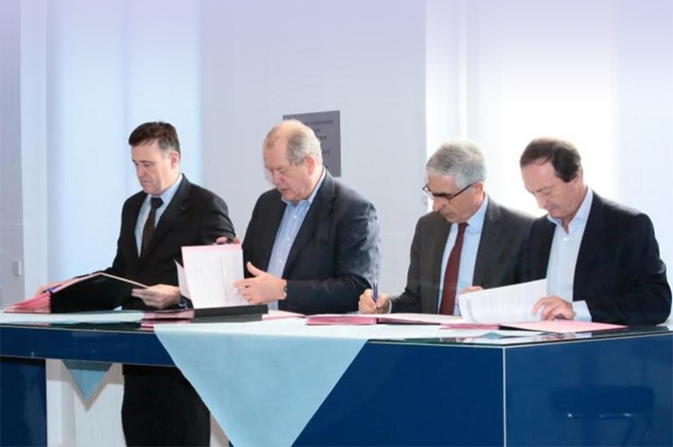 Franck Bournois, Patrick Gounelle, Michel-Edouard Leclerc was signing for The "Future of retail in Society 4.0" Chair.