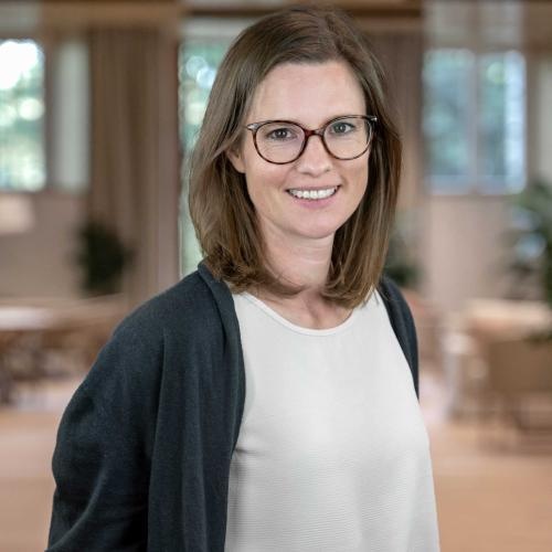Carolin Waldner - Assistant Professor - ESCP Carolin Waldner - Assistant Professor - ESCP