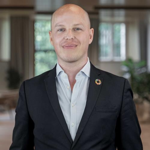 Oliver Laasch - Associate Professor
- ESCP Oliver Laasch - Associate Professor
- ESCP
