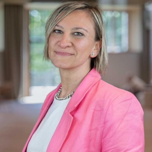 Chiara Succi     -   Associate Professor
    
     - ESCP